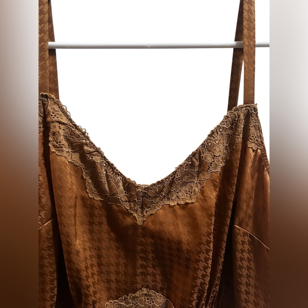 Torrid Woven Jacquard Silky Lace Trim Midi Dress size 2 (2X) - Picture 6 of 12